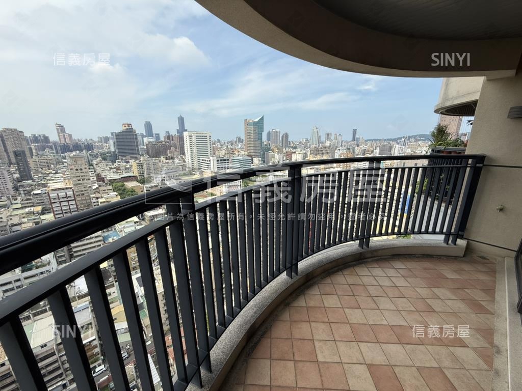 京城圓頂高樓景觀平車房屋室內格局與周邊環境