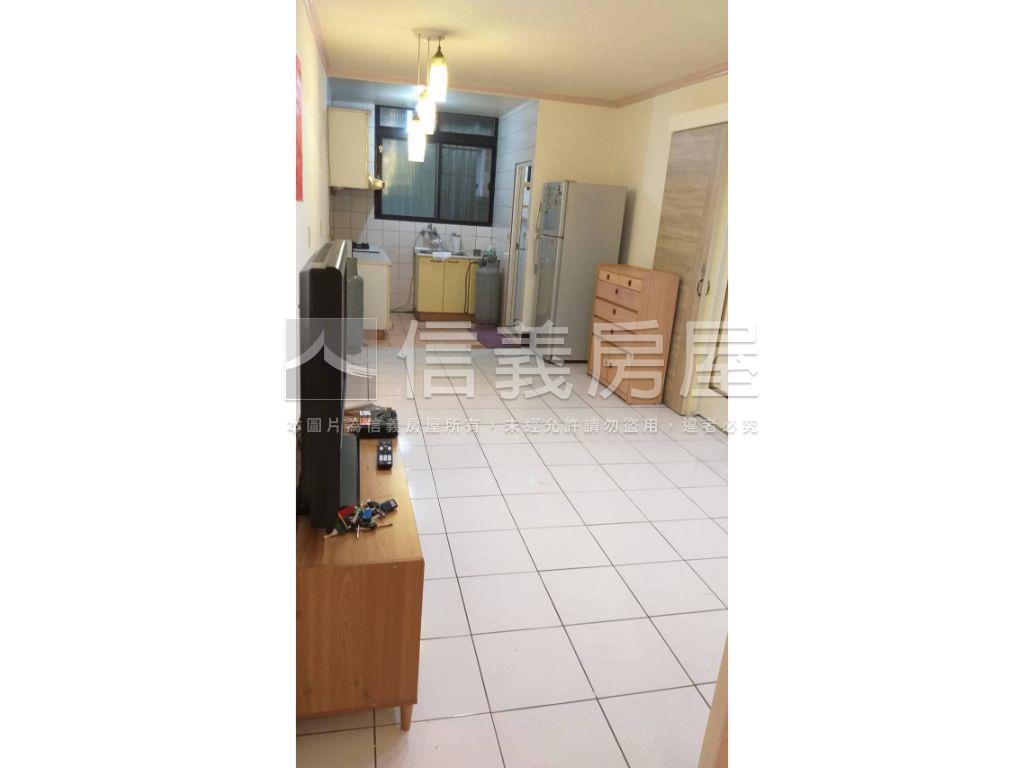 信義路優質透天房屋室內格局與周邊環境
