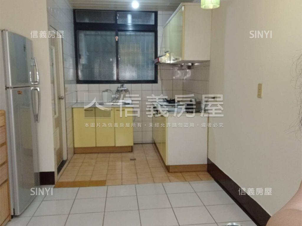 信義路優質透天房屋室內格局與周邊環境