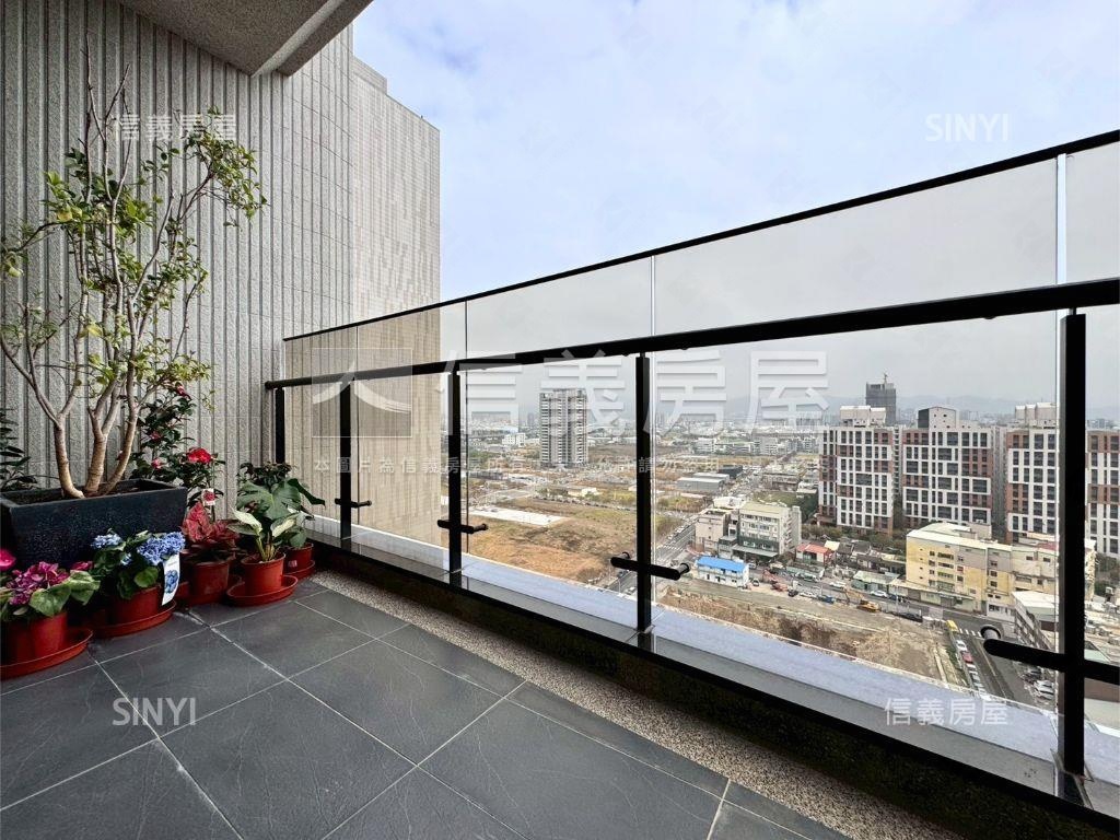 近漢神洲際大三房雙平車房屋室內格局與周邊環境