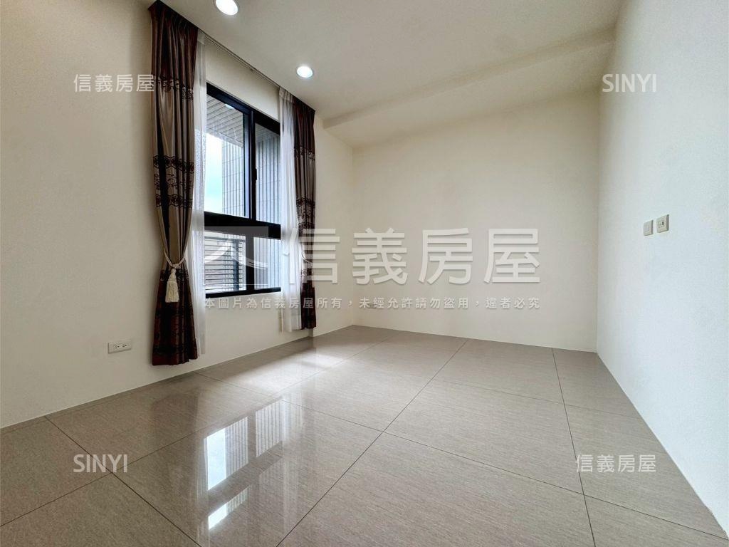 近漢神洲際大三房雙平車房屋室內格局與周邊環境