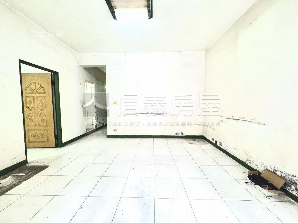 近文山特區便宜公寓一樓房屋室內格局與周邊環境