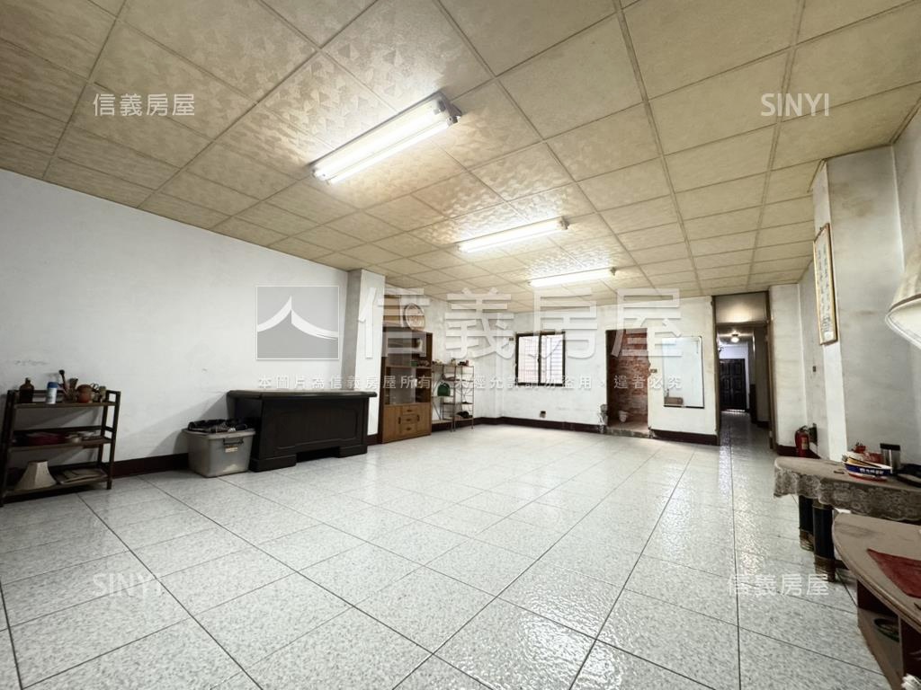 面大智國小約２０米路透天房屋室內格局與周邊環境