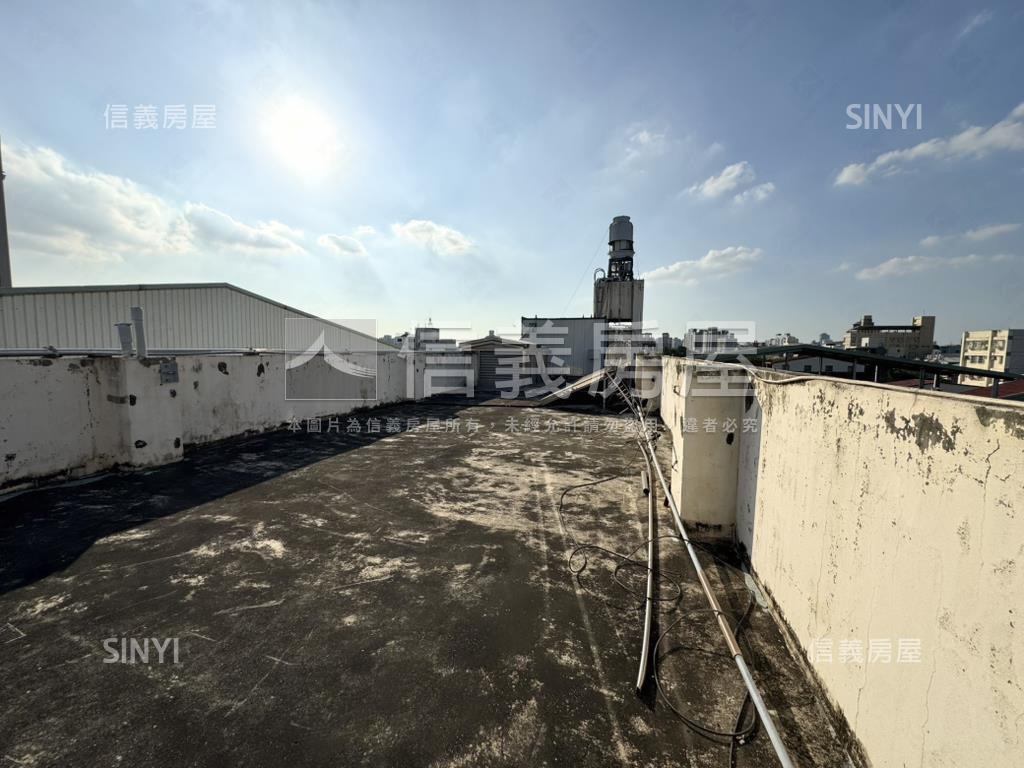 面大智國小約２０米路透天房屋室內格局與周邊環境