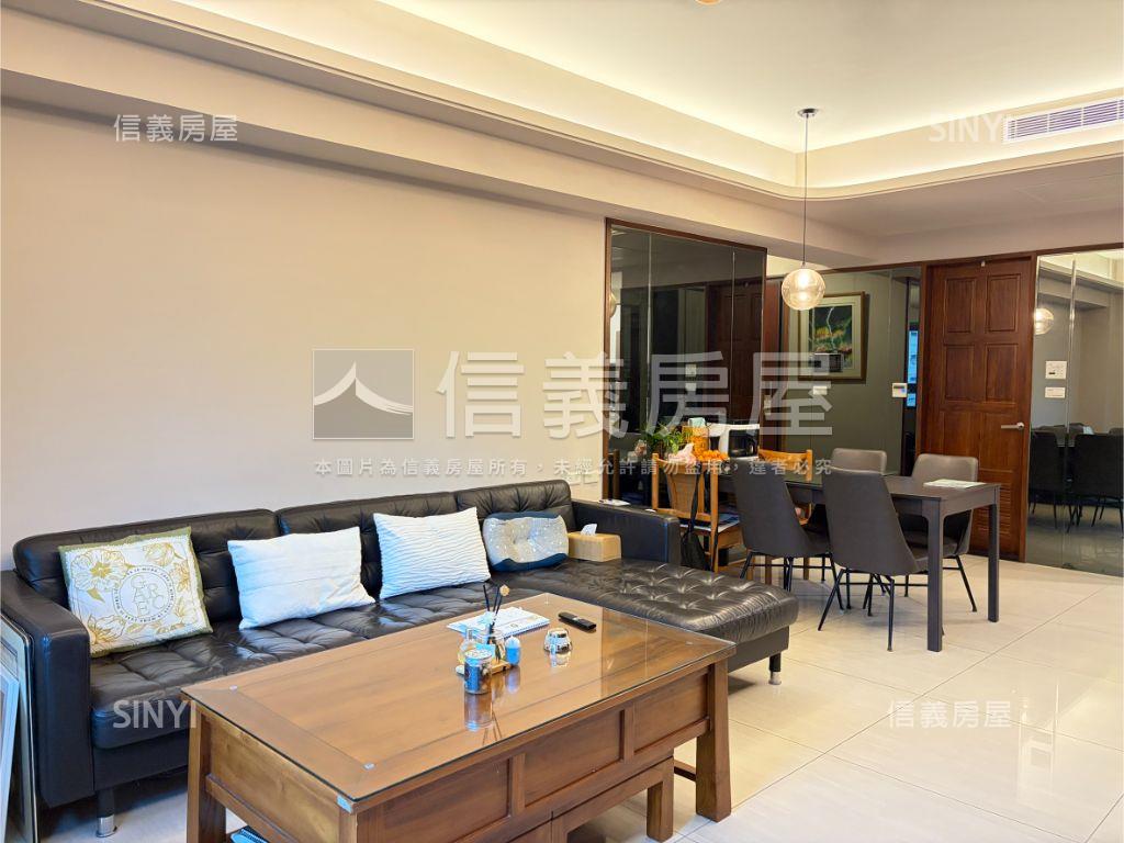 九揚華峰美裝潢兩房房屋室內格局與周邊環境