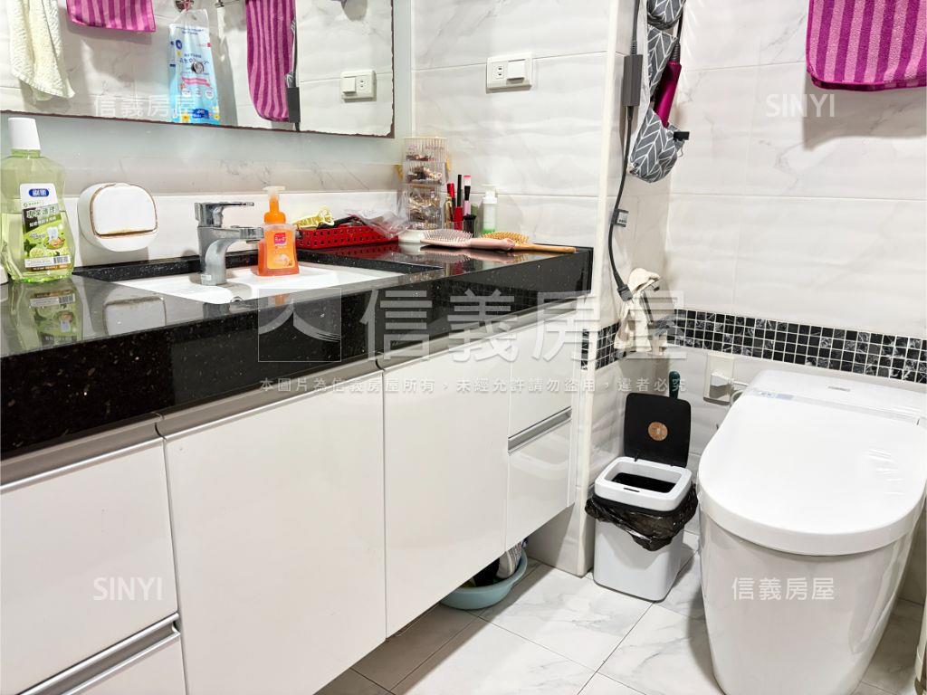 九揚華峰美裝潢兩房房屋室內格局與周邊環境