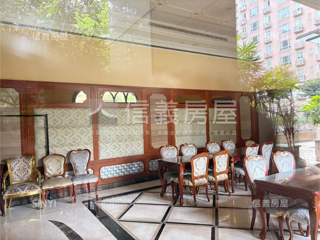 九揚華峰美裝潢兩房房屋室內格局與周邊環境