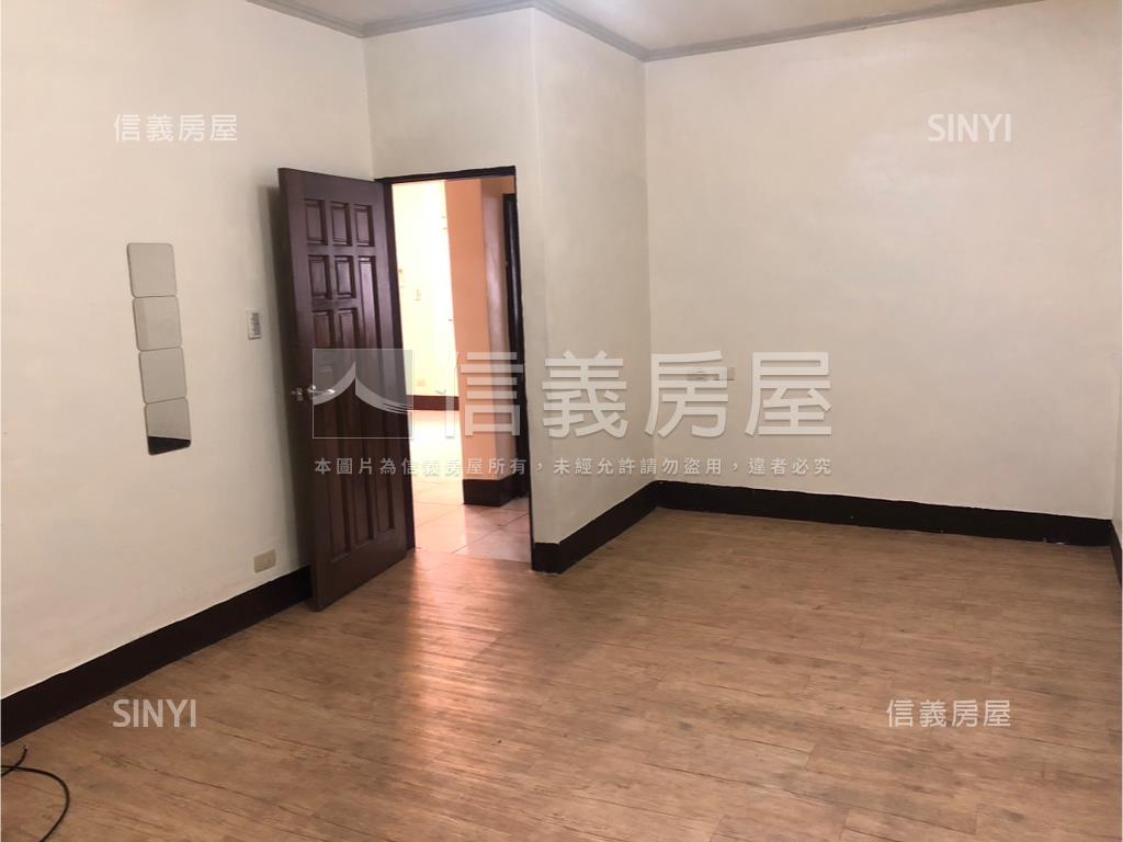 景新免爬高２樓房屋室內格局與周邊環境