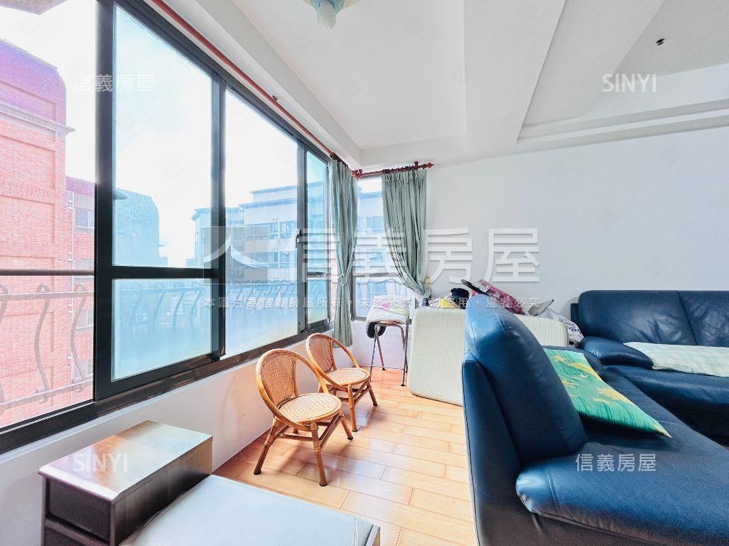 四面採光，次頂樓三房車位房屋室內格局與周邊環境