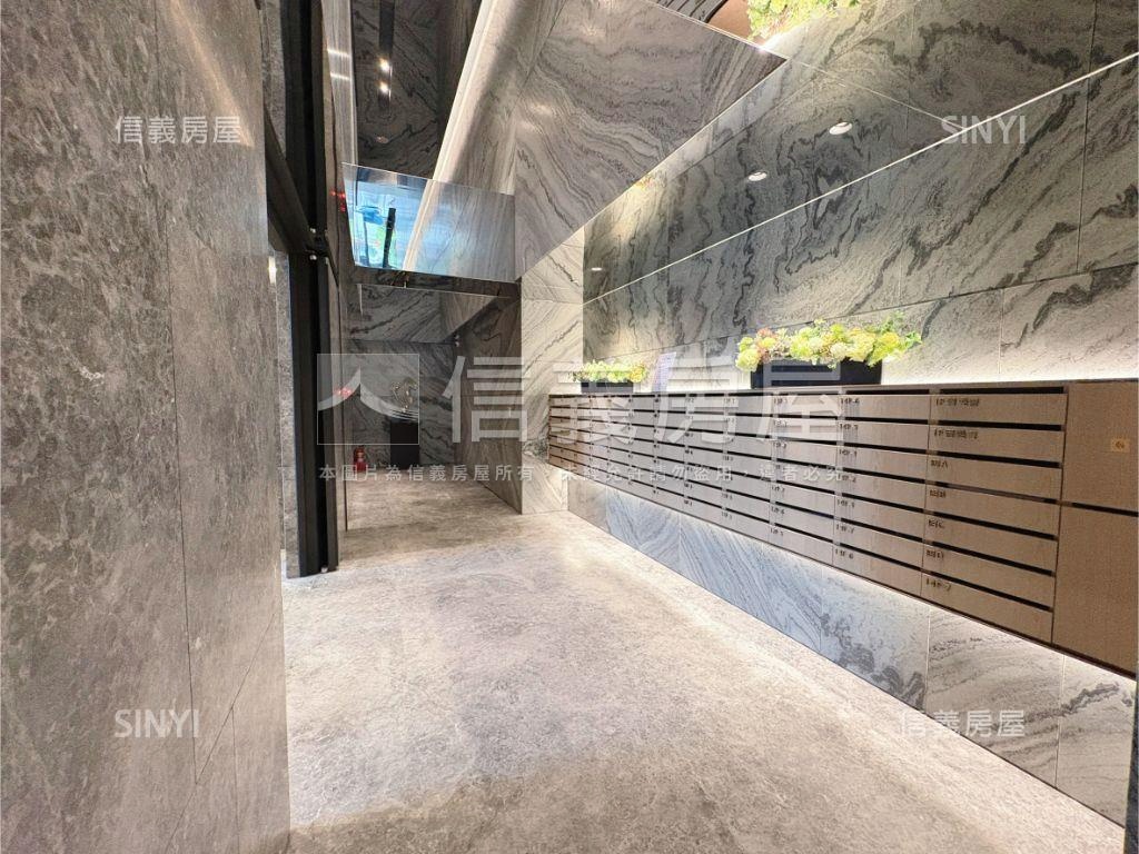 元城上階綠，三房大車位房屋室內格局與周邊環境