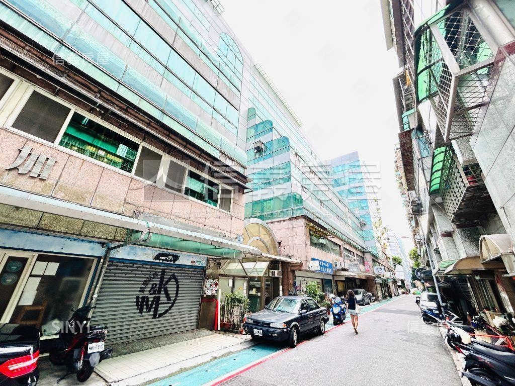 環球財星邊間辦公房屋室內格局與周邊環境