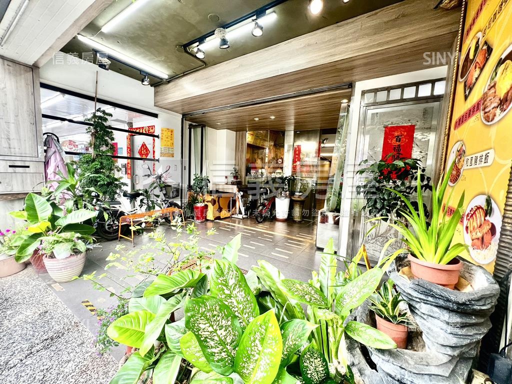 近輕軌近學校鄰大馬路店鋪房屋室內格局與周邊環境
