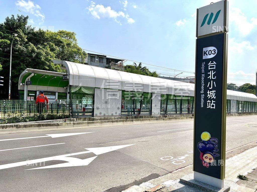 近輕軌近學校鄰大馬路店鋪房屋室內格局與周邊環境