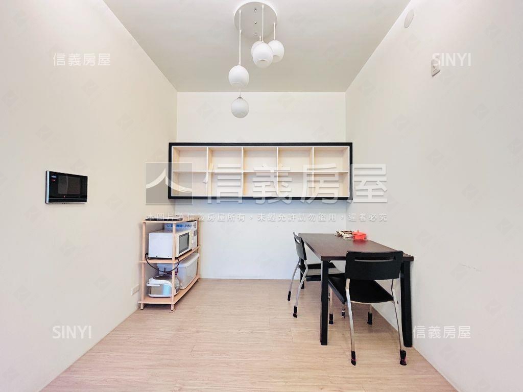 藝文兩房・雙面採光棟距宅房屋室內格局與周邊環境