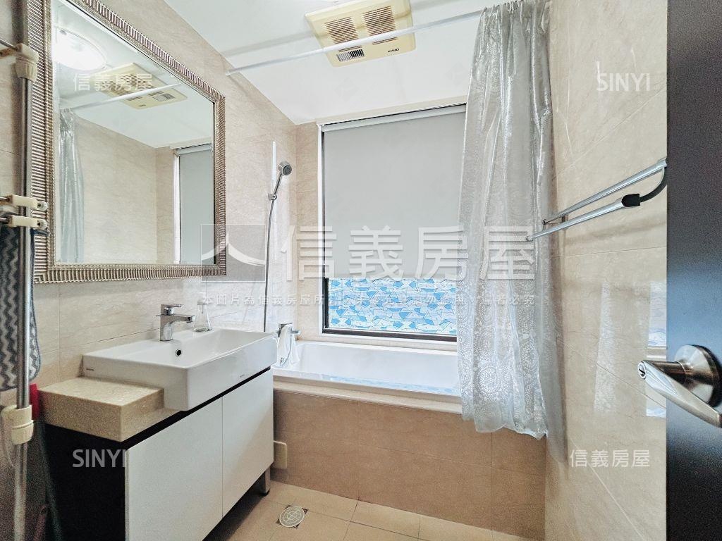 藝文兩房・雙面採光棟距宅房屋室內格局與周邊環境