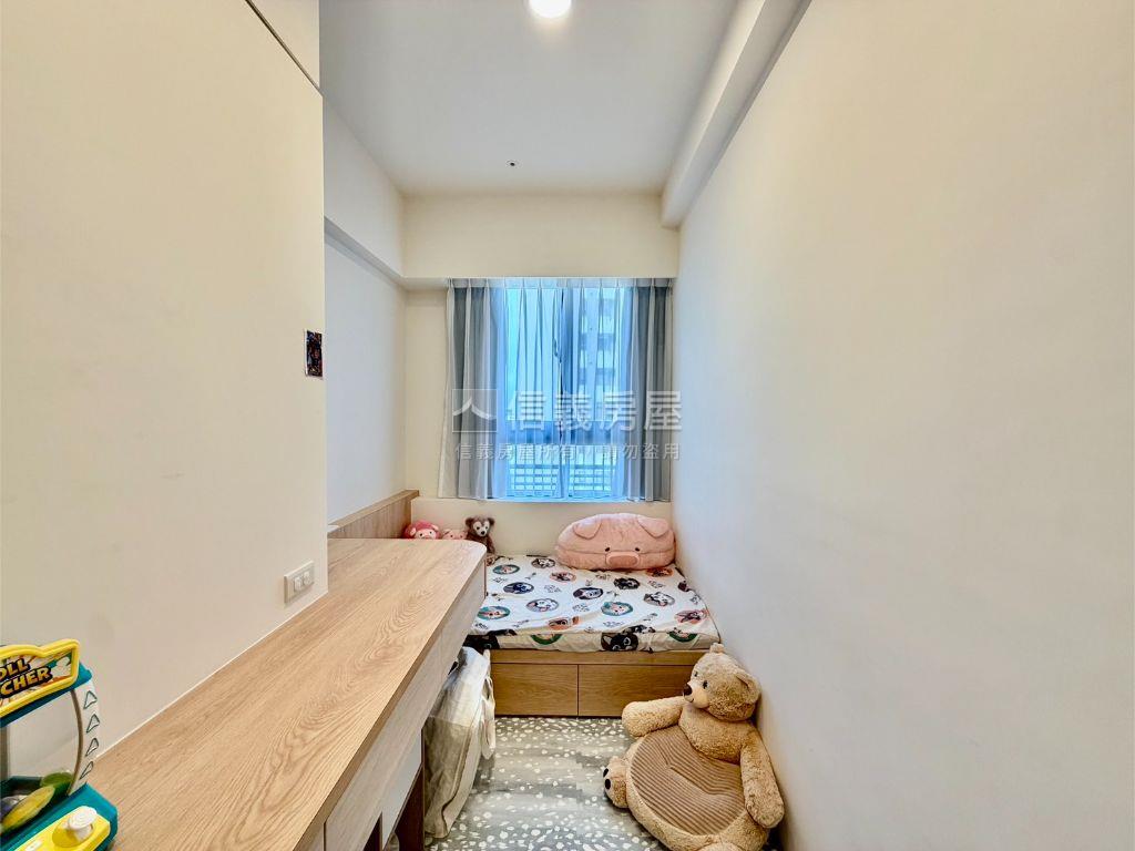 日之曜高樓美裝潢兩房房屋室內格局與周邊環境