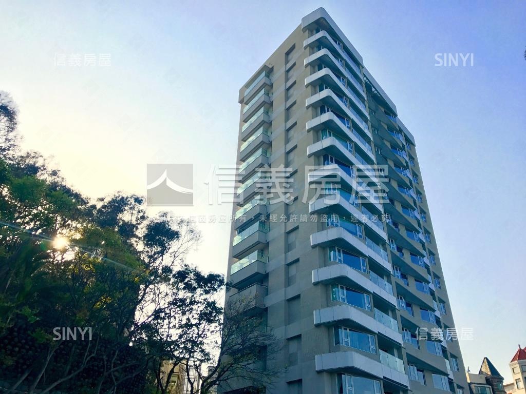 樸山水澗面碧湖景前一排房屋室內格局與周邊環境
