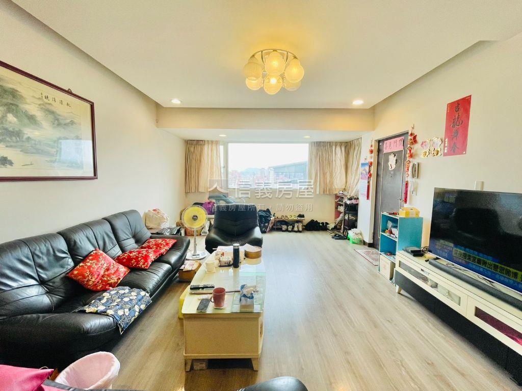 景安・晴空海｜遠眺１０１房屋室內格局與周邊環境