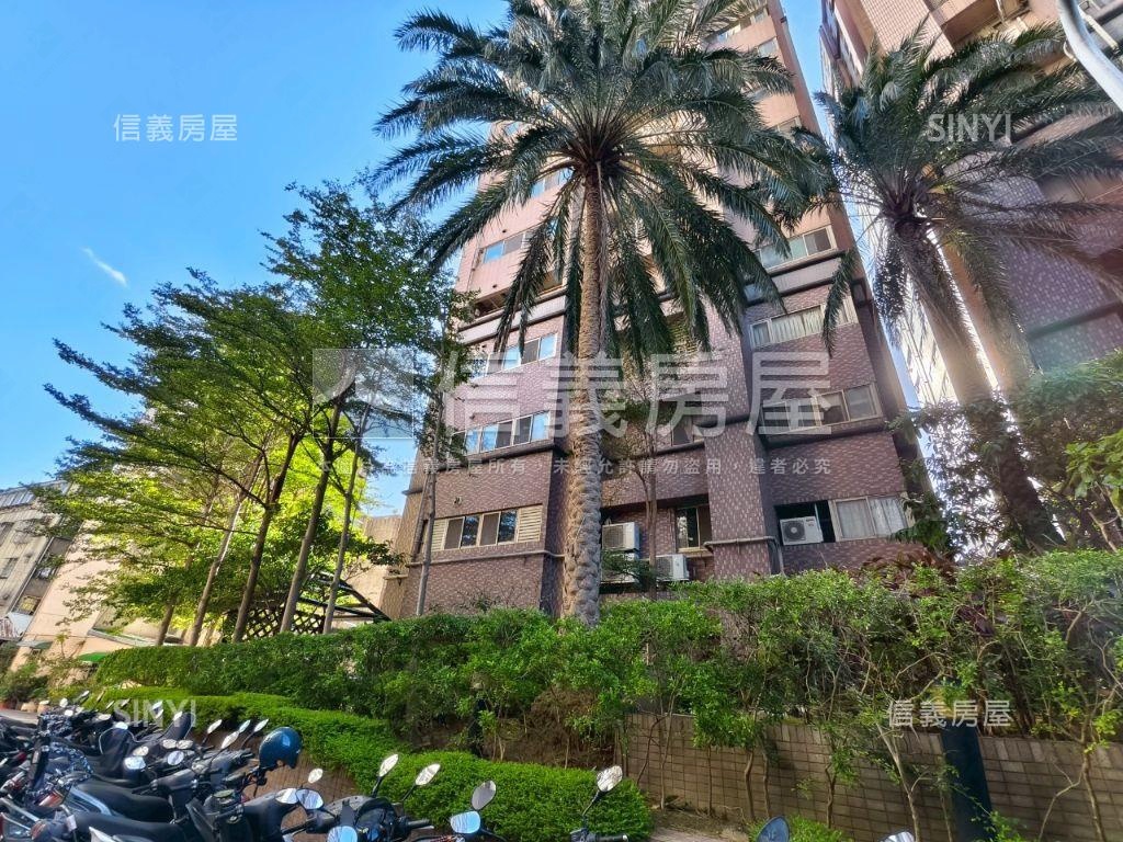 頂溪捷運３房平面車位房屋室內格局與周邊環境