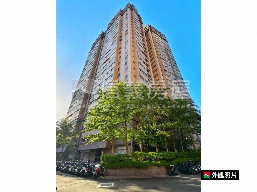 頂溪捷運３房平面車位房屋室內格局與周邊環境