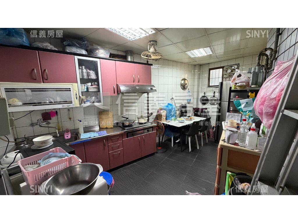 區公所文武百業店辦房屋室內格局與周邊環境