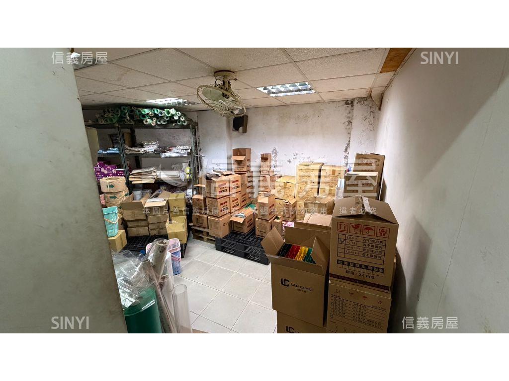 區公所文武百業店辦房屋室內格局與周邊環境