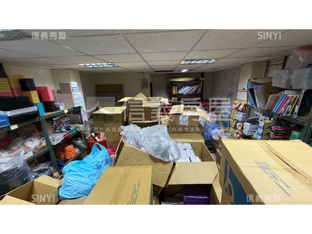 區公所文武百業店辦房屋室內格局與周邊環境