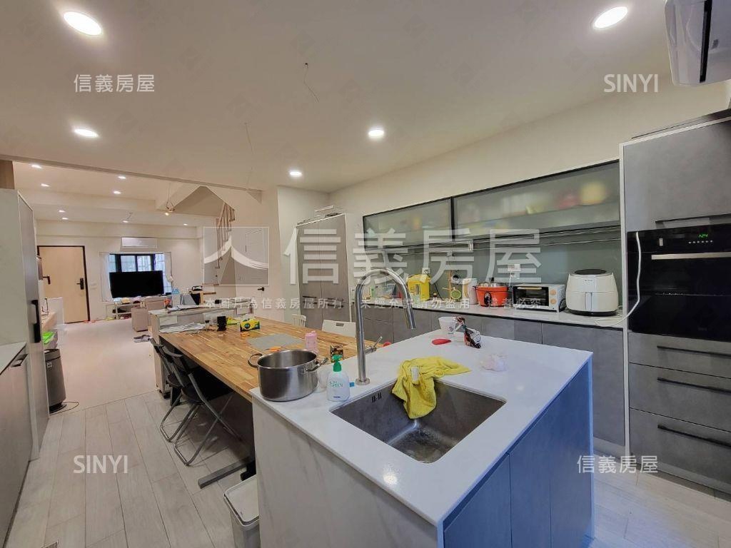 逢甲近西屯國小別墅房屋室內格局與周邊環境