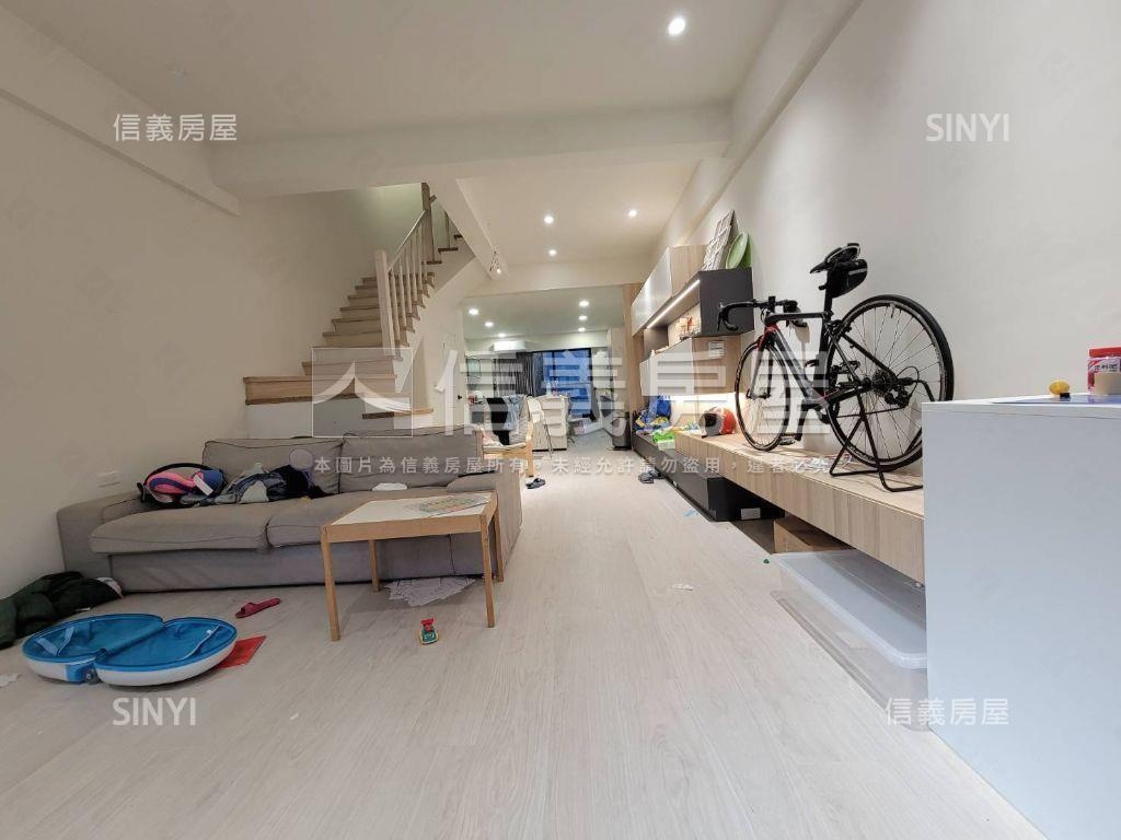 逢甲近西屯國小別墅房屋室內格局與周邊環境