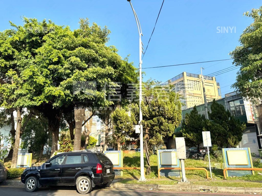 稀有太平臨路透天房屋室內格局與周邊環境