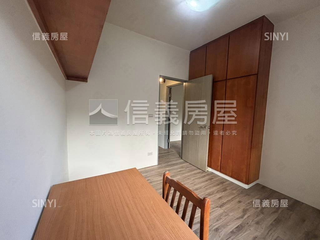 好美龍門邊間大三房房屋室內格局與周邊環境