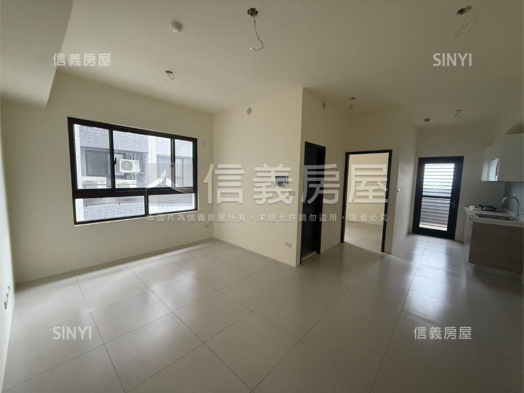 專任后科工程師照過來房屋室內格局與周邊環境