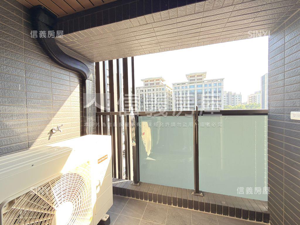 長耀四季三房車位房屋室內格局與周邊環境