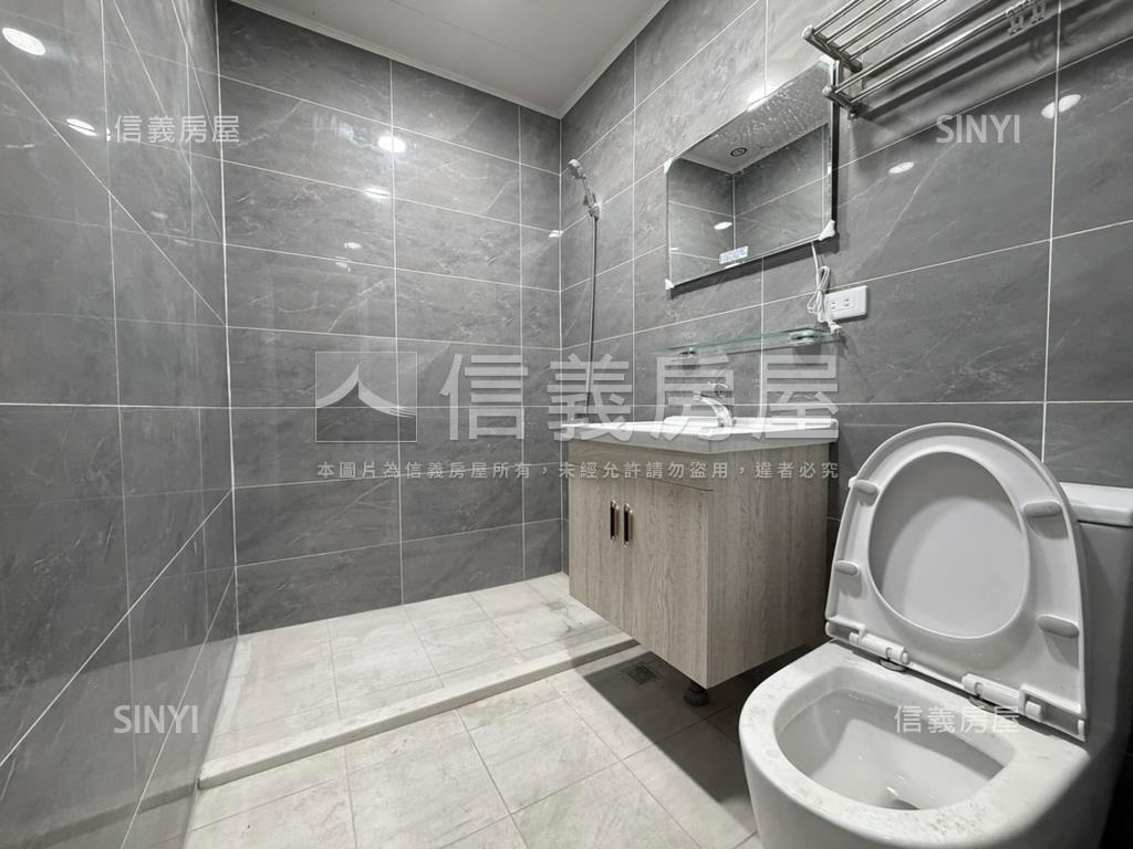 重新裝潢孝親美透天房屋室內格局與周邊環境