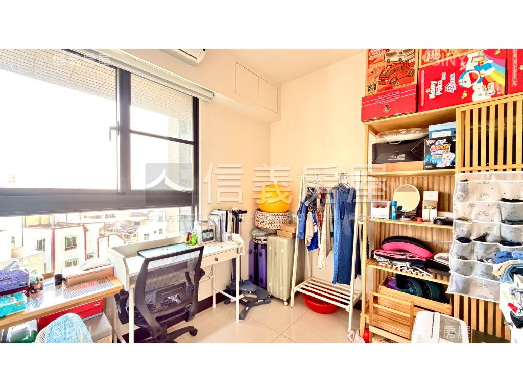 堅山景觀三房平車房屋室內格局與周邊環境