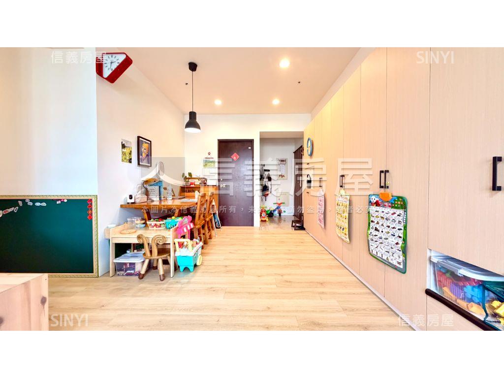 堅山景觀三房平車房屋室內格局與周邊環境