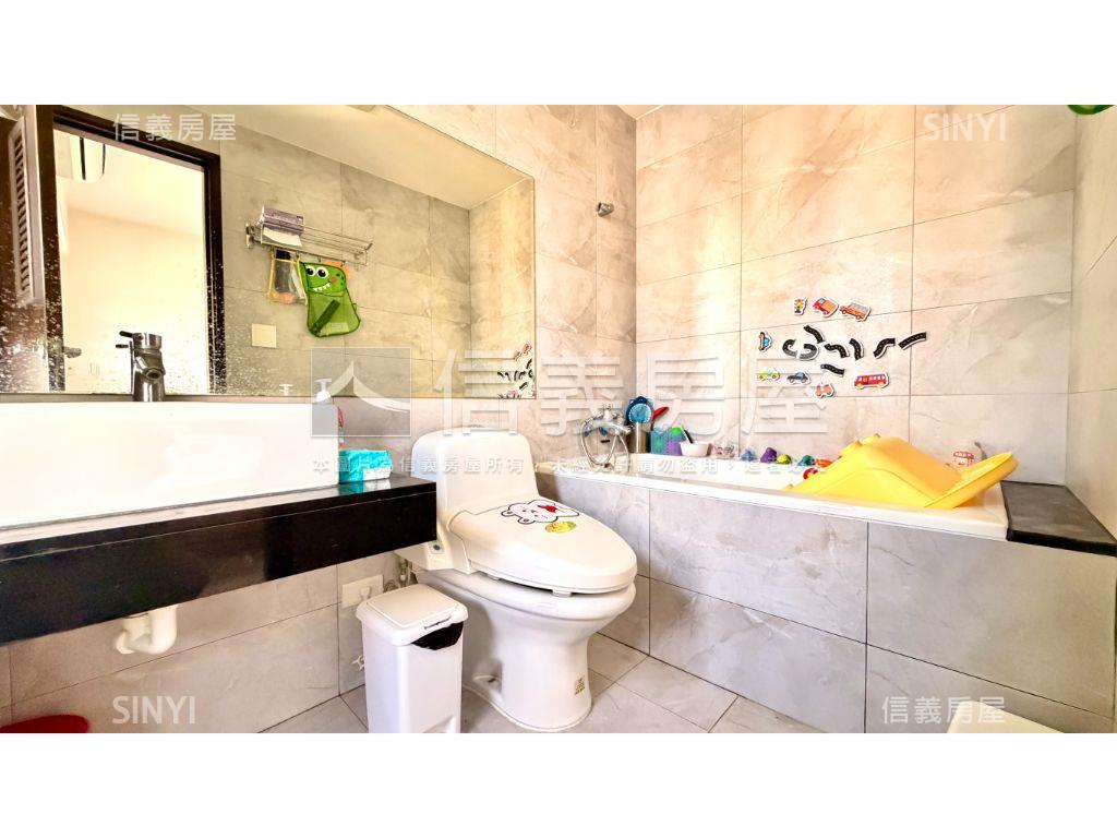 堅山景觀三房平車房屋室內格局與周邊環境