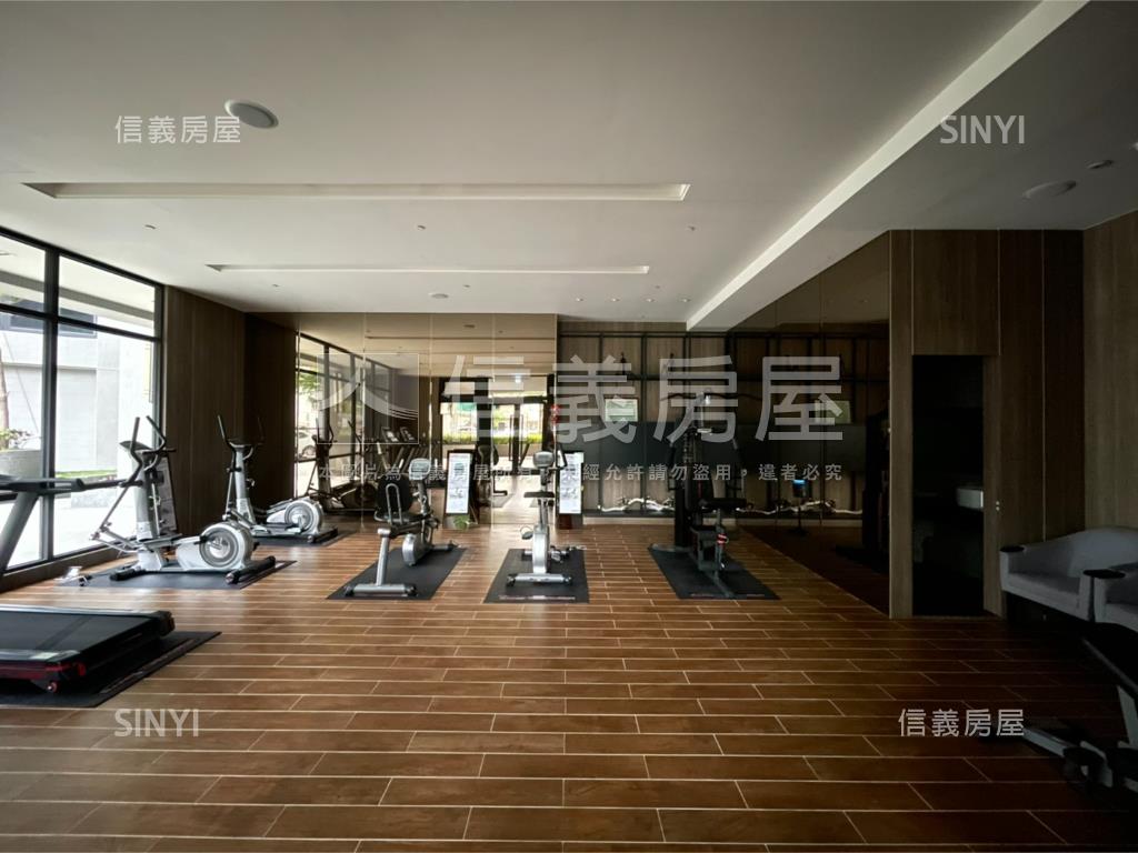 堅山景觀三房平車房屋室內格局與周邊環境