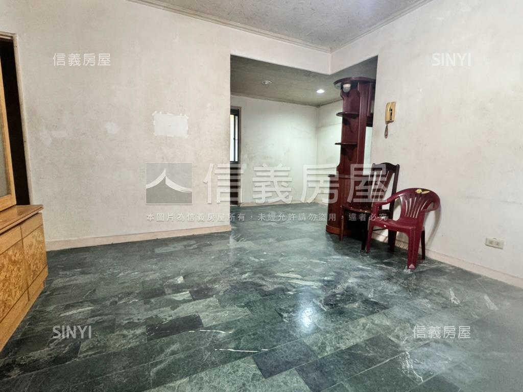 國華街二樓寓房屋室內格局與周邊環境