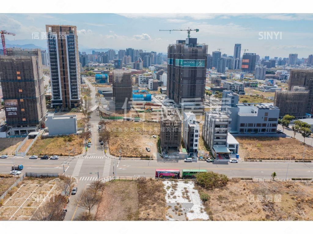 坐擁１１期１４期商圈土地房屋室內格局與周邊環境