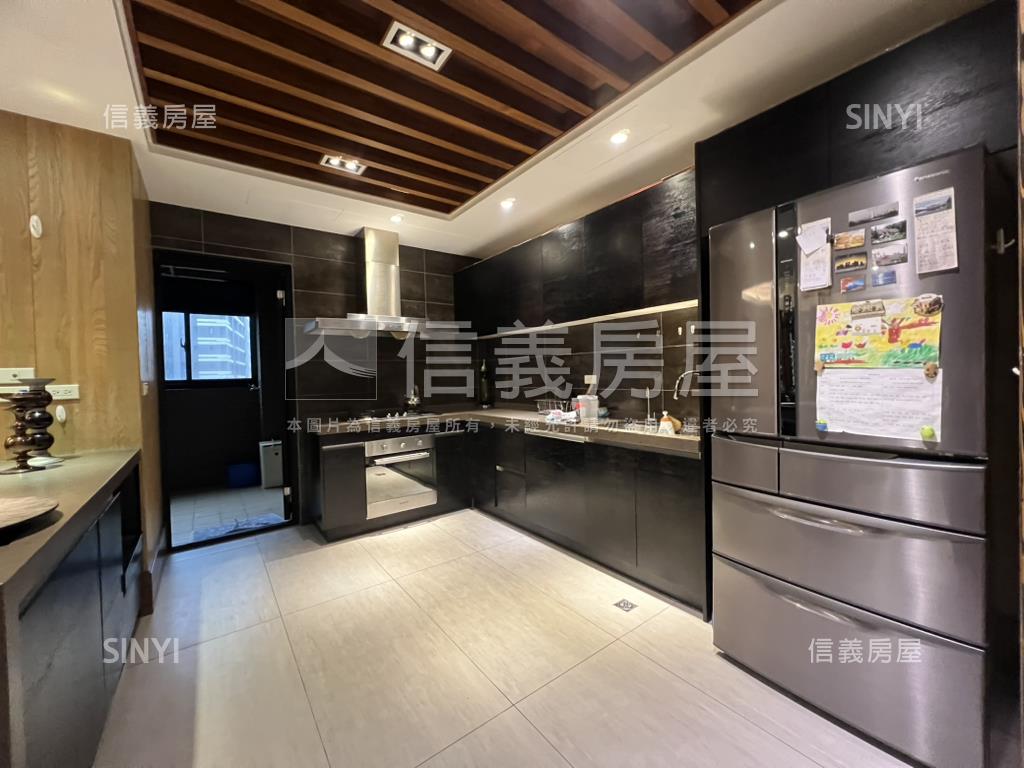 森ＴＯＷＥＲ裝潢溫馨豪邸房屋室內格局與周邊環境