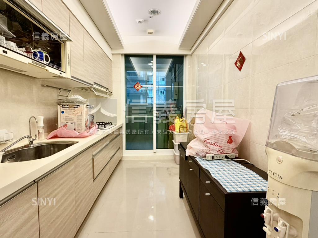 台北灣看淡江大橋房屋室內格局與周邊環境