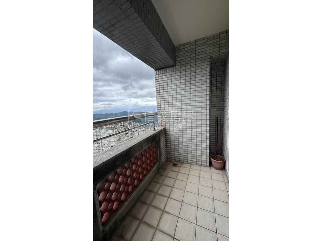 達觀Ｂ６高樓美景三房房屋室內格局與周邊環境