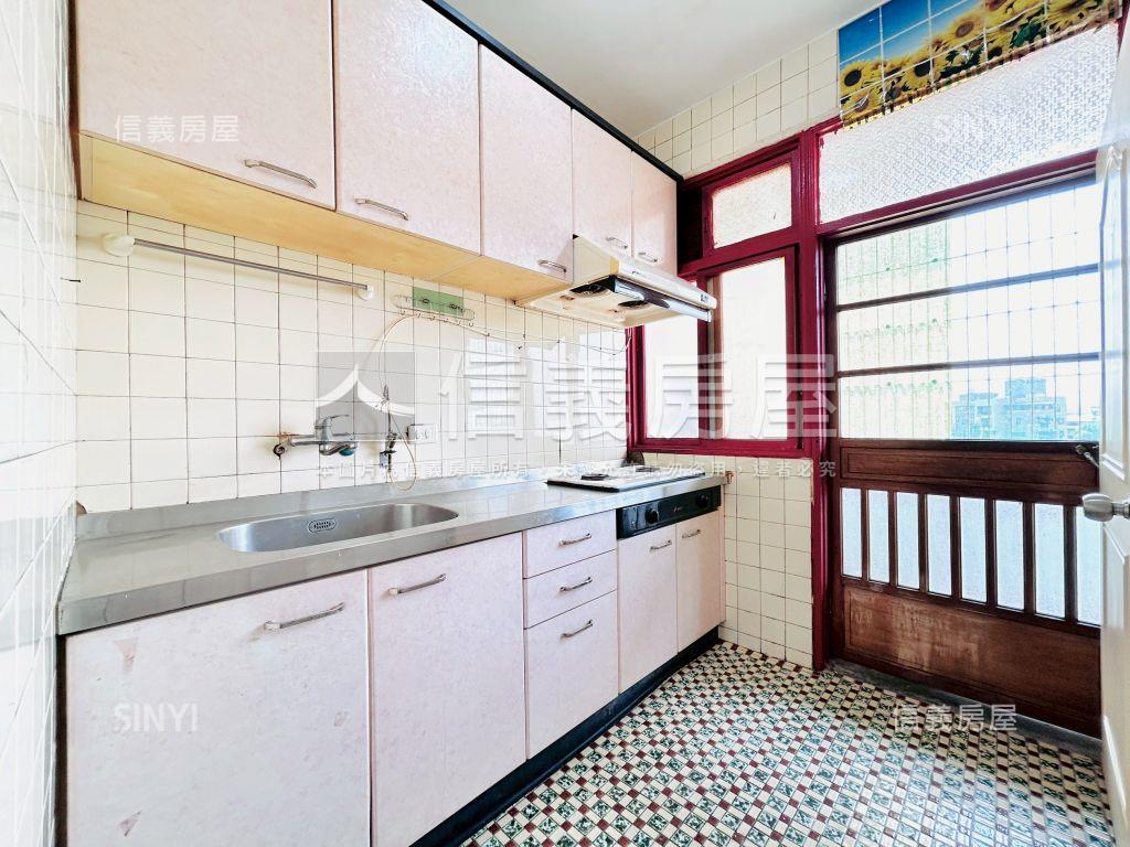 低總價中華路公寓房屋室內格局與周邊環境