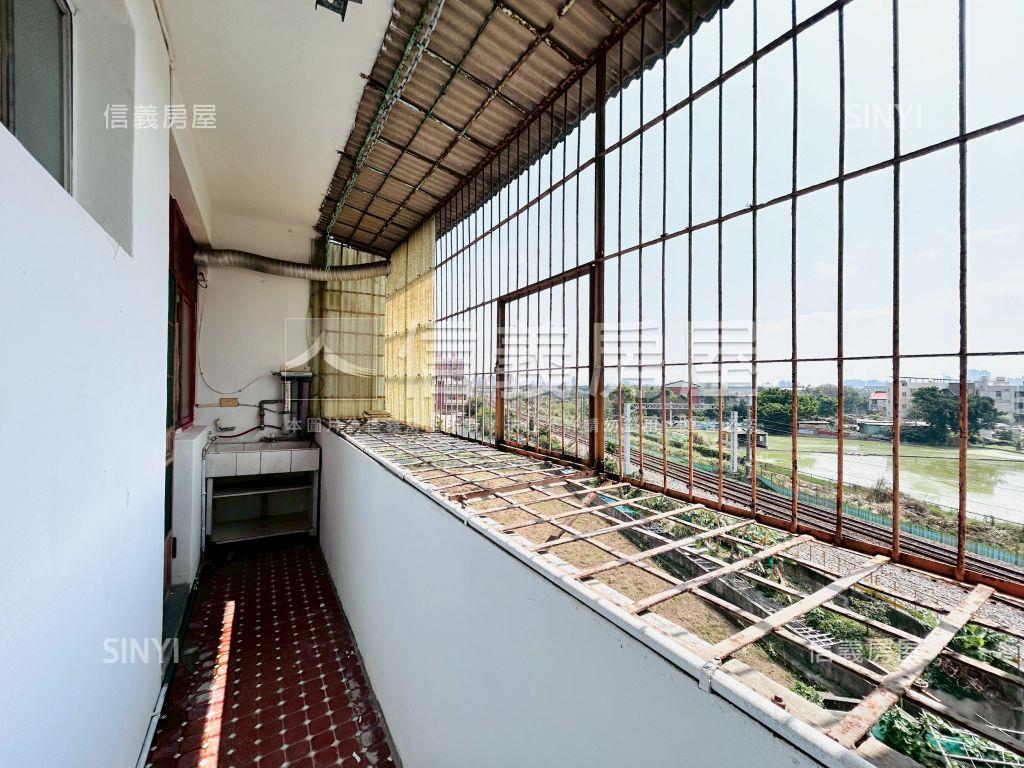 低總價中華路公寓房屋室內格局與周邊環境