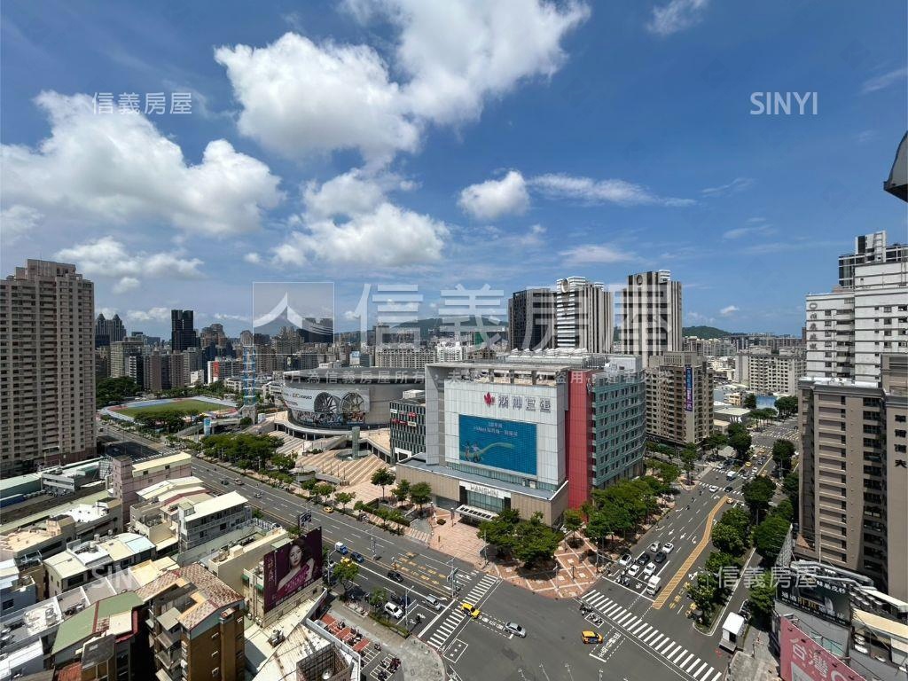勝利王朝巨蛋景觀４房平車房屋室內格局與周邊環境