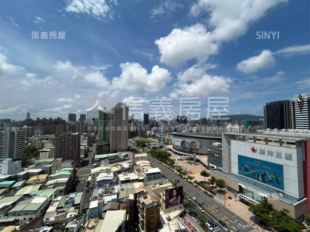 勝利王朝巨蛋景觀４房平車房屋室內格局與周邊環境