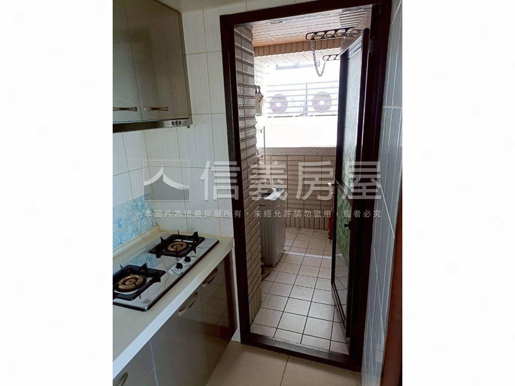 中壢鼎藏高樓層景觀戶房屋室內格局與周邊環境