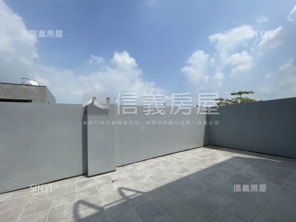 花壇全新大面寬透天２房屋室內格局與周邊環境
