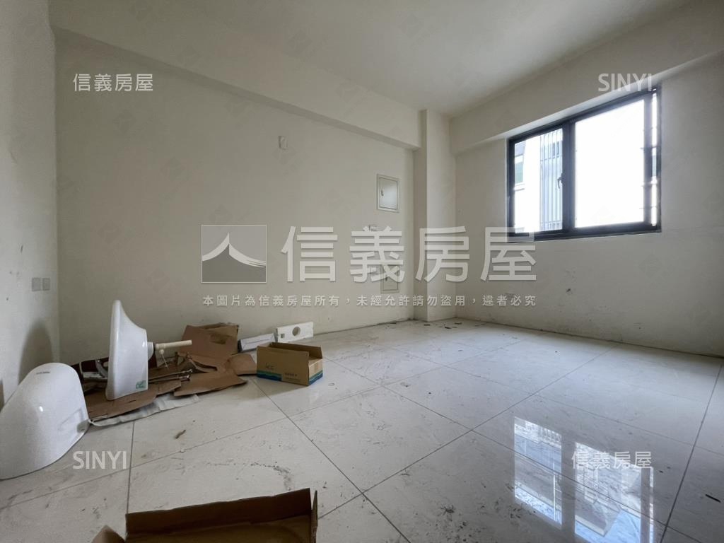 花壇全新大面寬透天２房屋室內格局與周邊環境